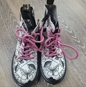 Doc Dr Martens 1460 Pascal J Meadow Combat Boots Size 12 Little Kids White Black